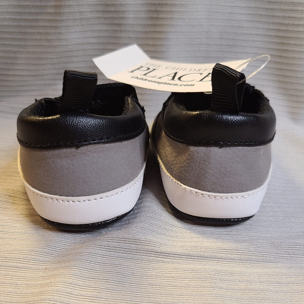 Children's Place Dinosaur Crib Shoes - Picture 3 of 8